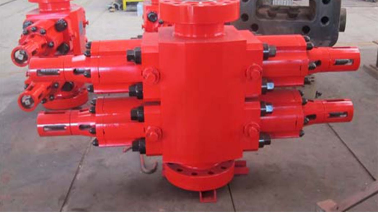 Features and Benefits of Ram BOP Bore Size: 13 5/8\