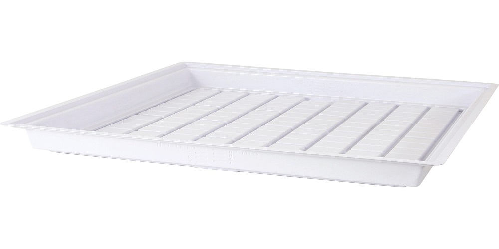 What is a 4×4 flood tray and what are its benefits?