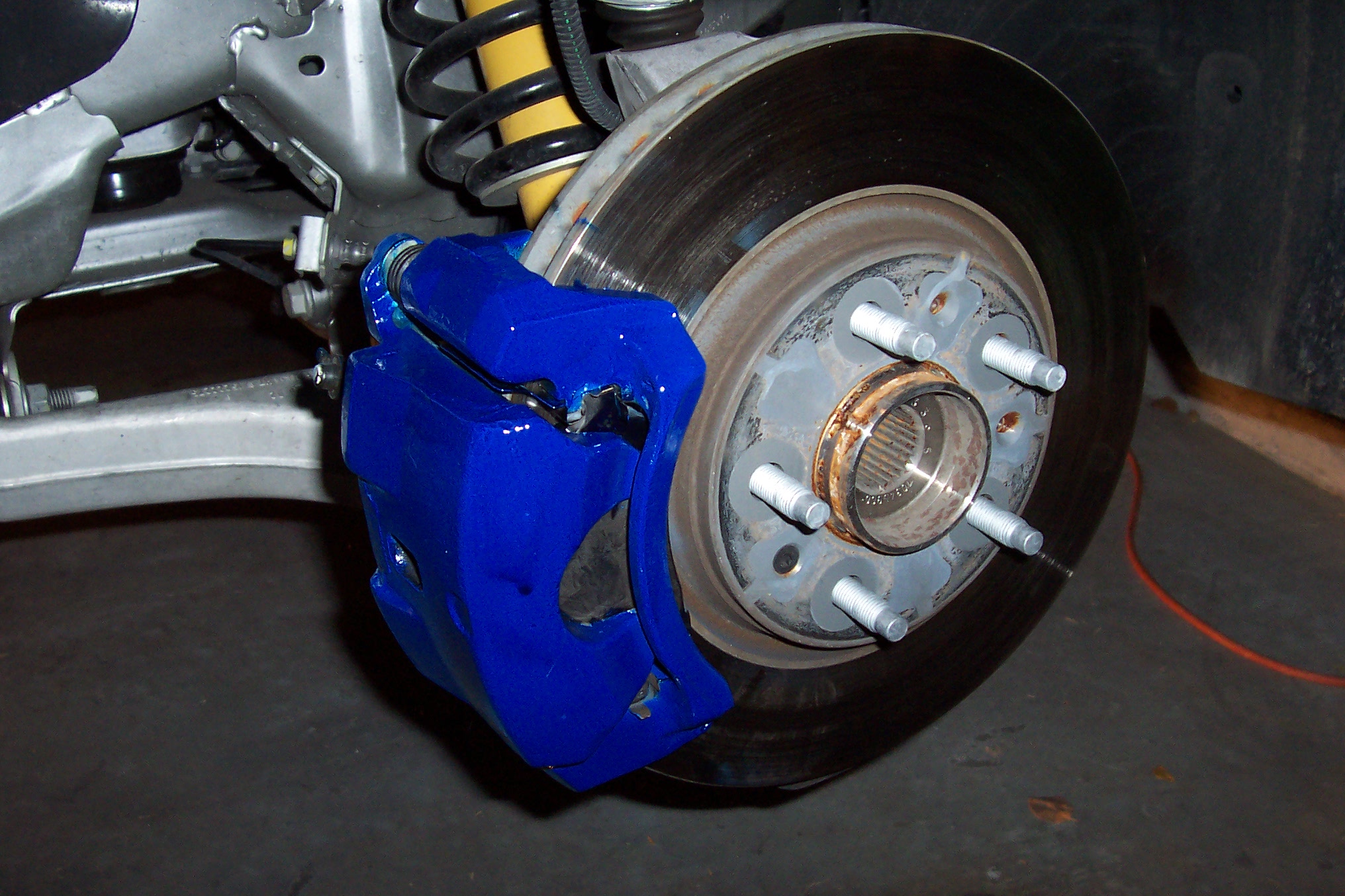 What are types of brake calipers and what are bad brake calipers symptoms?