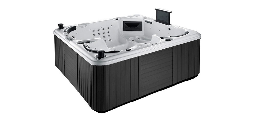 How To Clean A Hot Tub