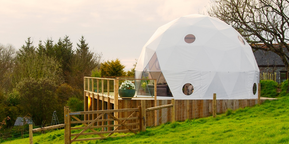 4 Ways Hospitality Startups Can Benefit from Geodesic Glamping Domes