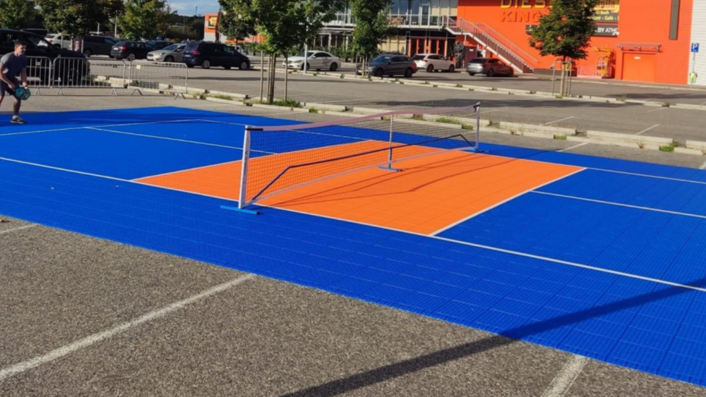 What Benefits of Portable Pickle Ball Courts Can You Describe?