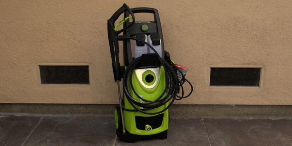 Easy Storage for an Electric Pressure Washer for Winters: How things work?