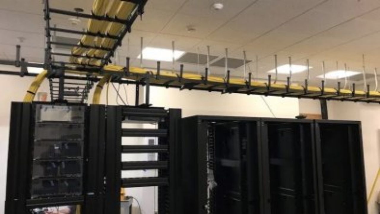 A Deep Dive into Fibre Patch Leads: Balancing Benefits and Drawbacks