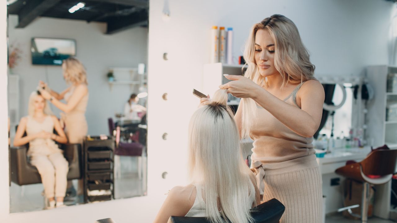 Alternative Styling Techniques for Synthetic Hair Without Heat