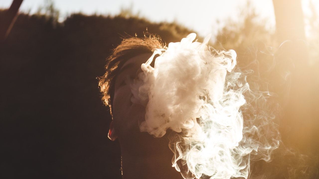 How Do I Vape the Right Way?