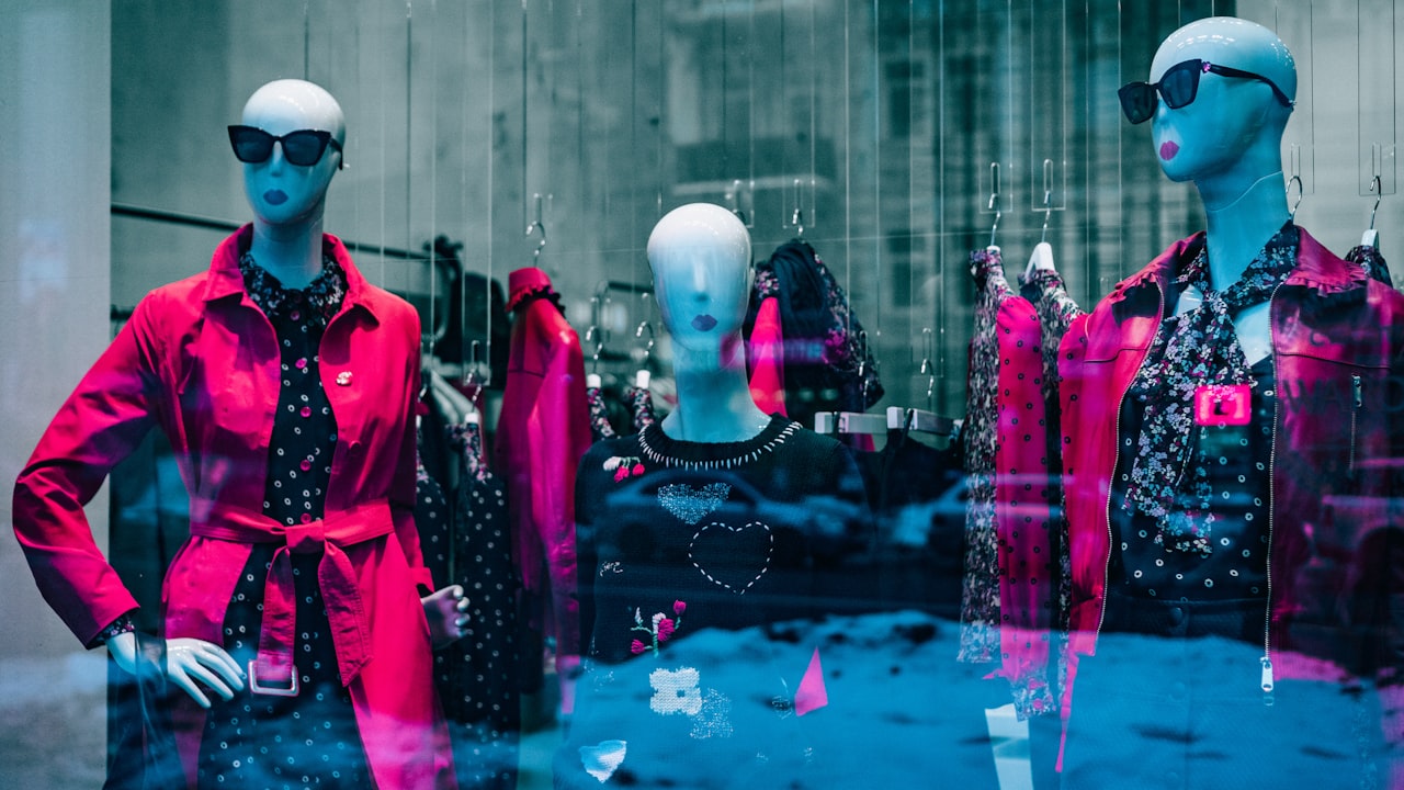 What You Need To Know About Photographing Products Using Ghost Mannequins