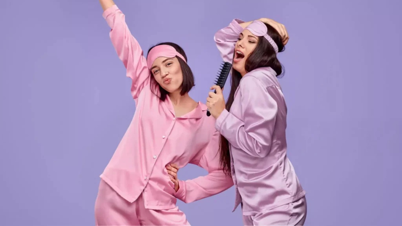 Choosing the Right Pajamas for a Glamorous Pajama Party Look