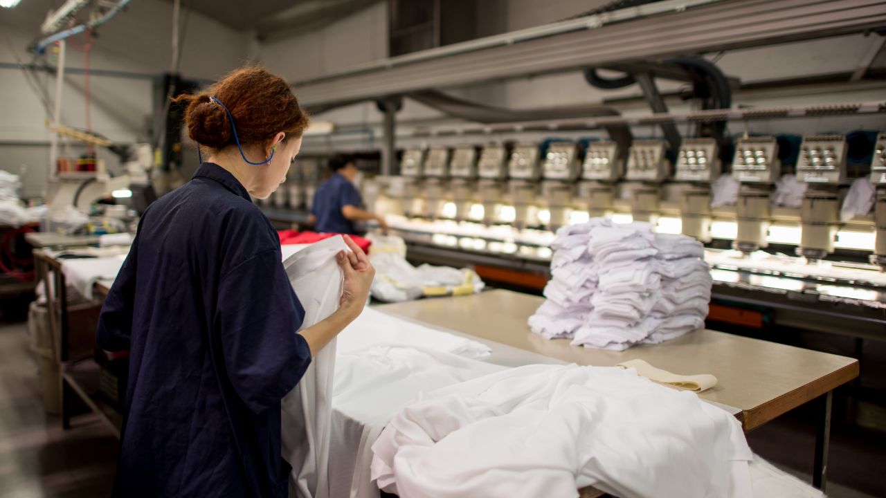 Why Small Batch Clothing Manufacturers Are Perfect for Emerging Fashion Brands?