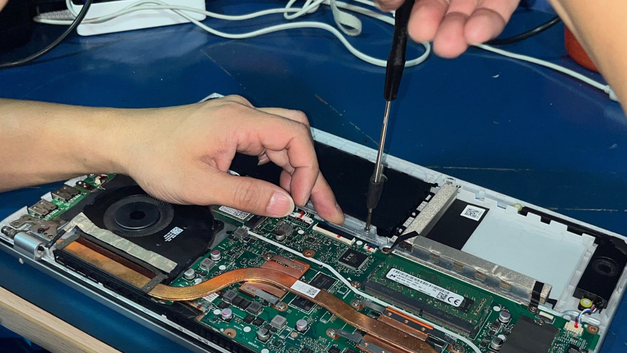 Why Your Laptop Battery Deserves a Professional Upgrade
