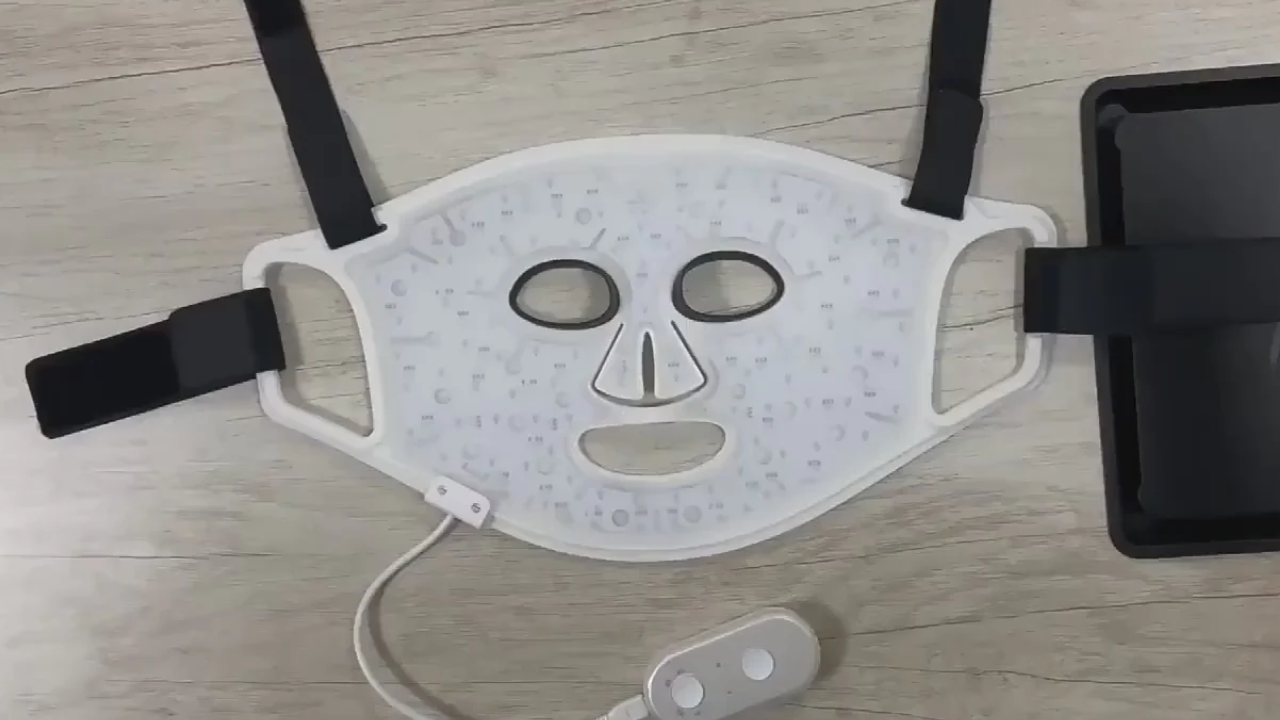 Which Red Light Therapy Helmets Are Safest?