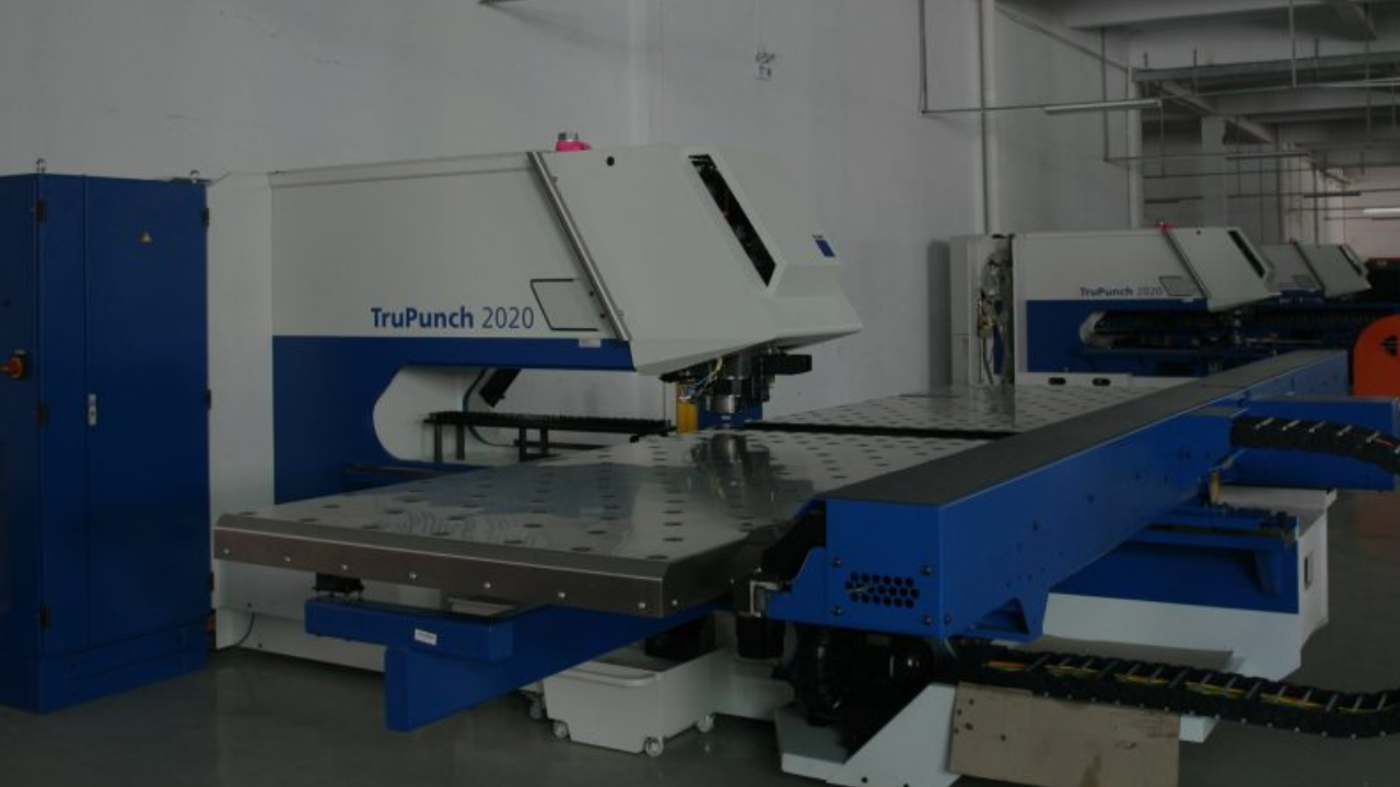 Why Is the Selection of the Right Network Cabinet Manufacturer Important?