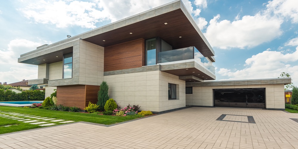 A Comprehensive Guide to Choosing the Right Garage Door