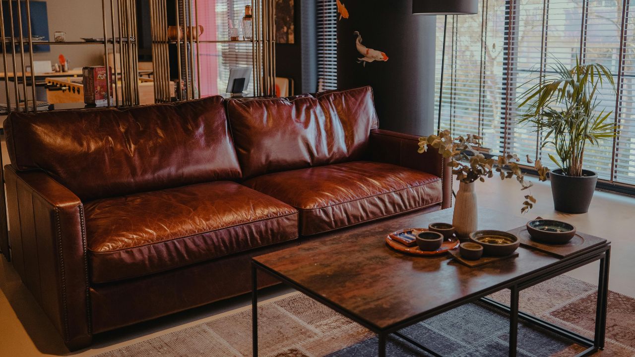 Why Manufacturers of Leather Furniture Are Now Using CNC Cutting