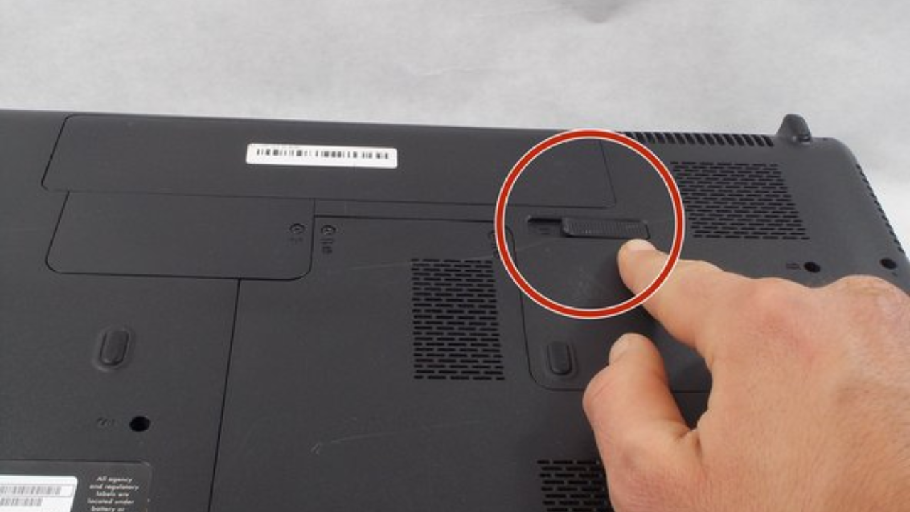 Travel Worry-Free Powered by a Genuine HP Laptop Battery Upgrade