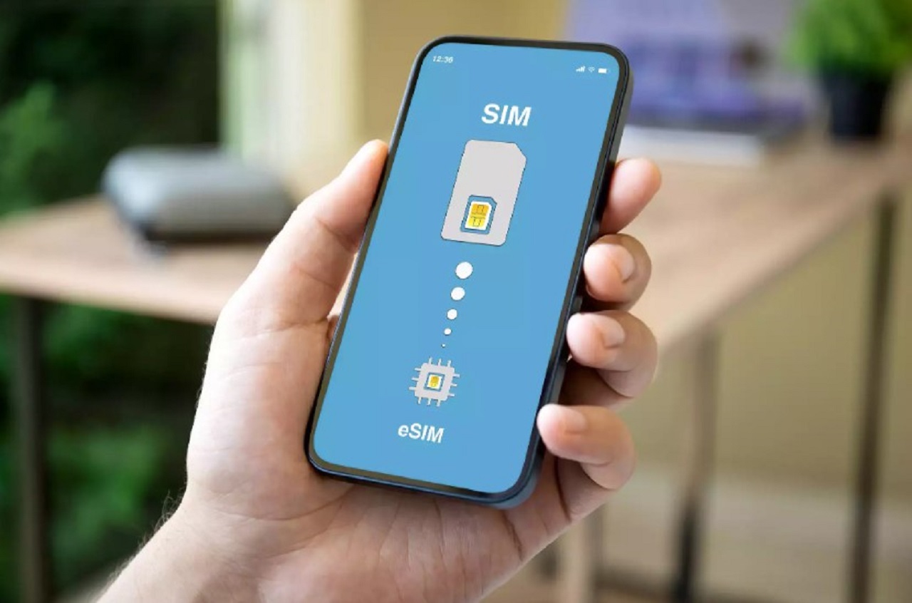 Revolutionizing Connectivity: eSIM Technology in India