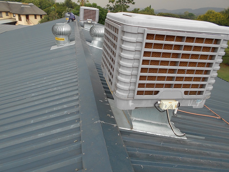 How Industrial Evaporative Coolers Improve Air Quality in Workspaces