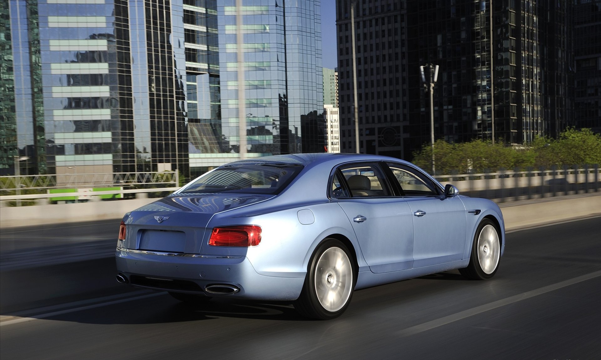 The Most Active and Supportive Communities for Auto Racing Fans