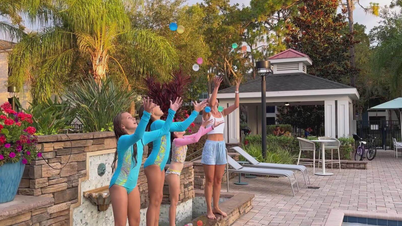 How Do Refillable Water Balloons Differ From Regular Water Balloons?