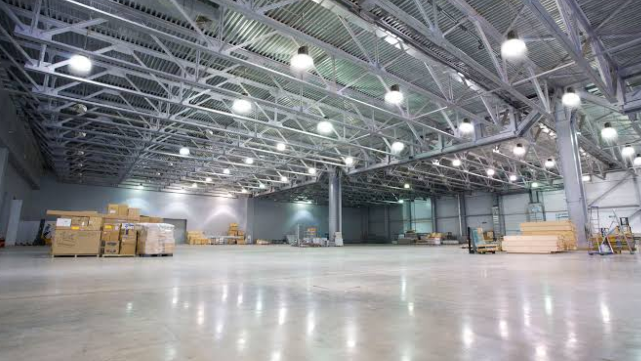 What Are The Responsibilities And Roles Of Lighting Specialists?