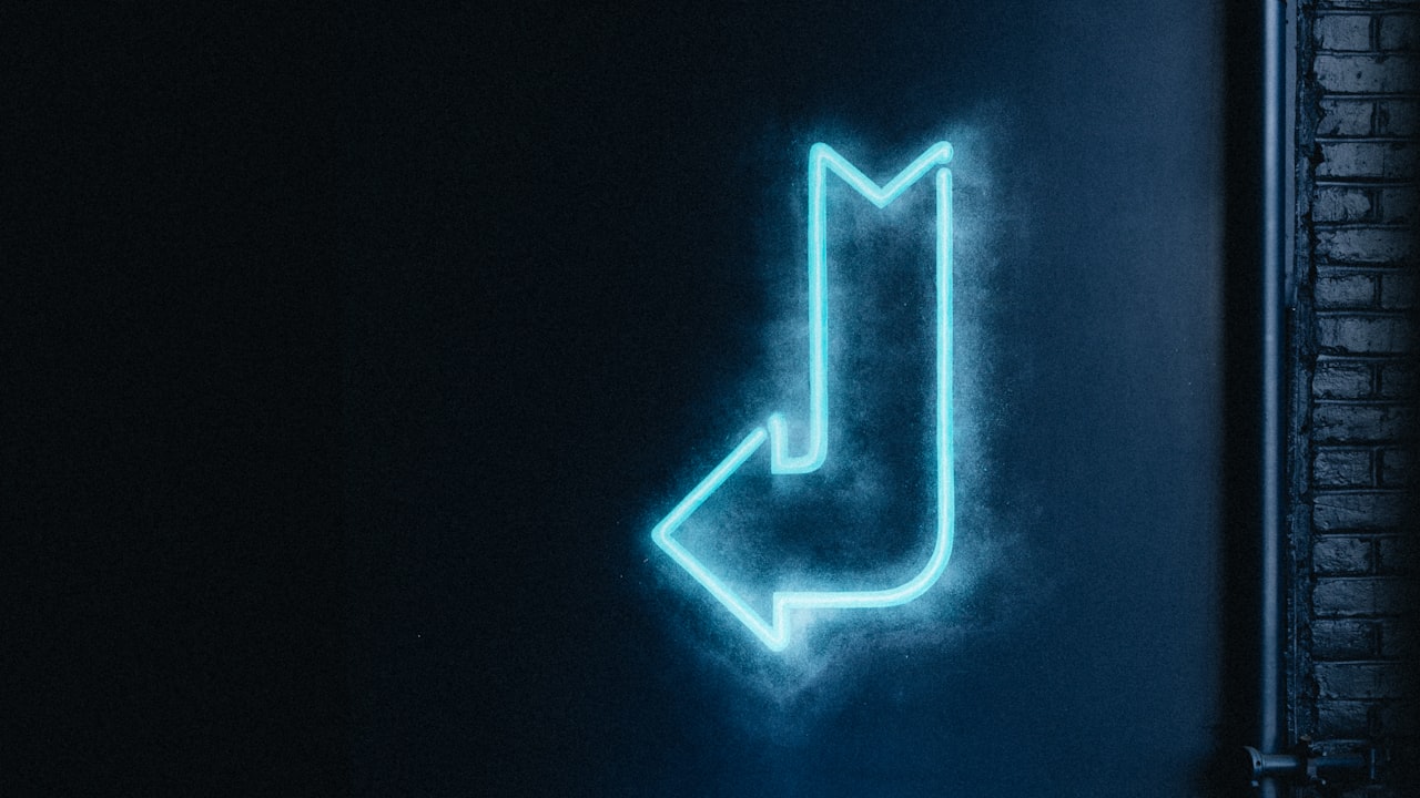 How to Choose the Best Wall Mounted Cloth Hanger