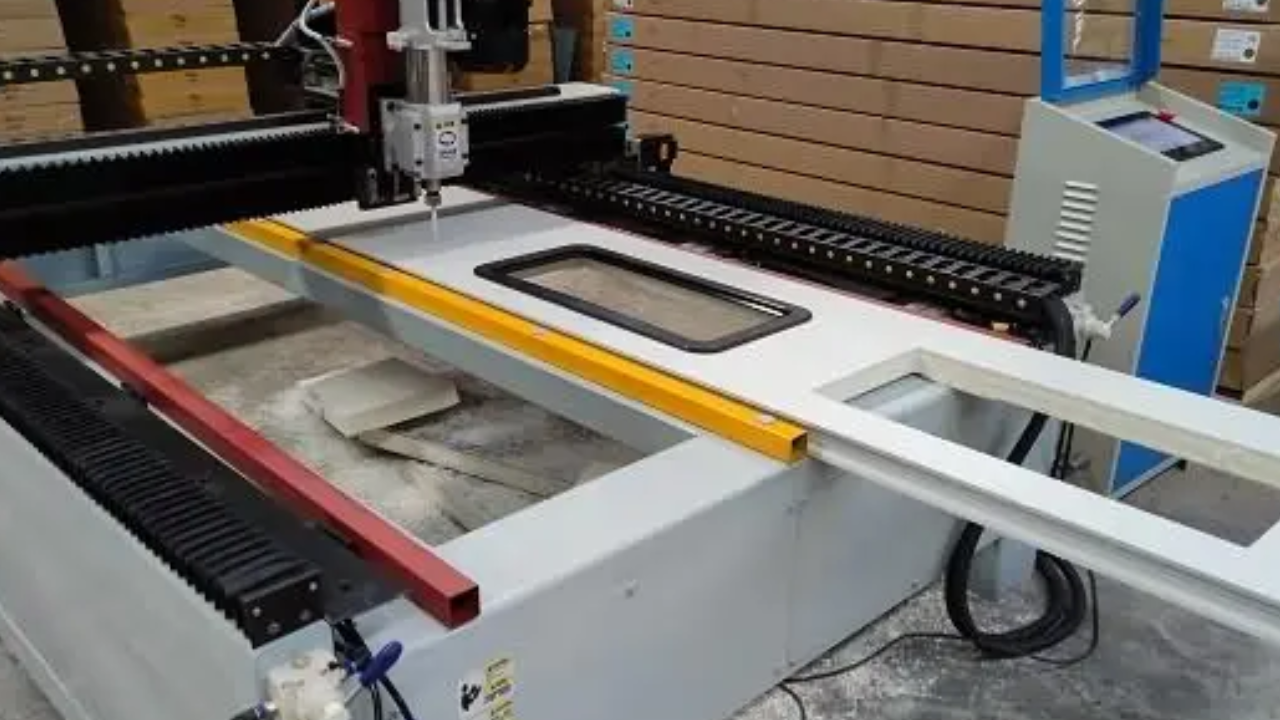 The Role of Horizontal Garage Door Tracks in Home Protection