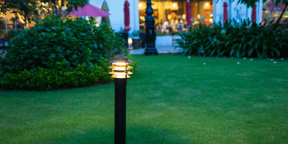 Best Outdoor Lighting: Transform Your Backyard Now!