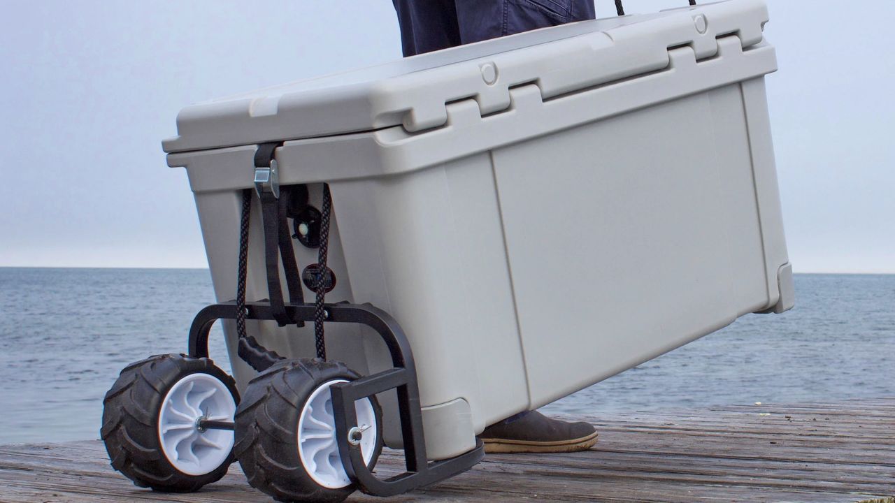 Coolers on Wheels: Why the Beach-Ready Designs by Everich are a Game Changer