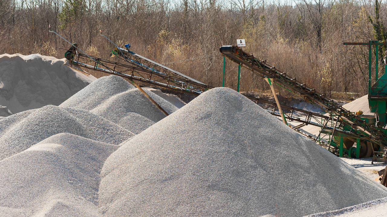 How an Aggregate Plant Transforms Raw Materials into Top-Grade Sand