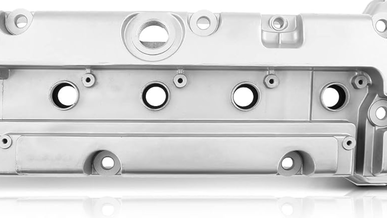 What Are The Main Symptoms Of A Bad Or Leaking Valve Cover?