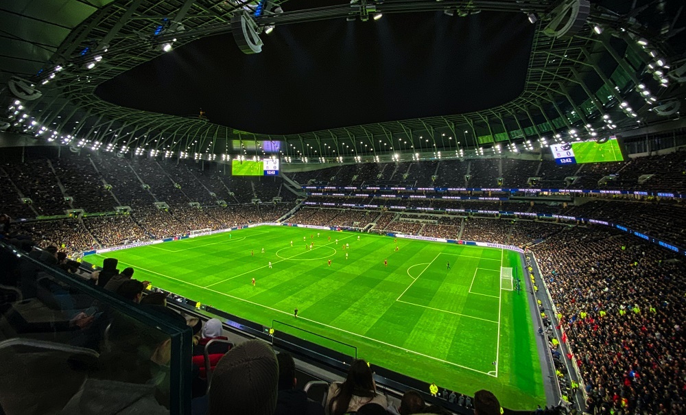 Why is LED Stadium Lighting Better than Halogen Lighting?