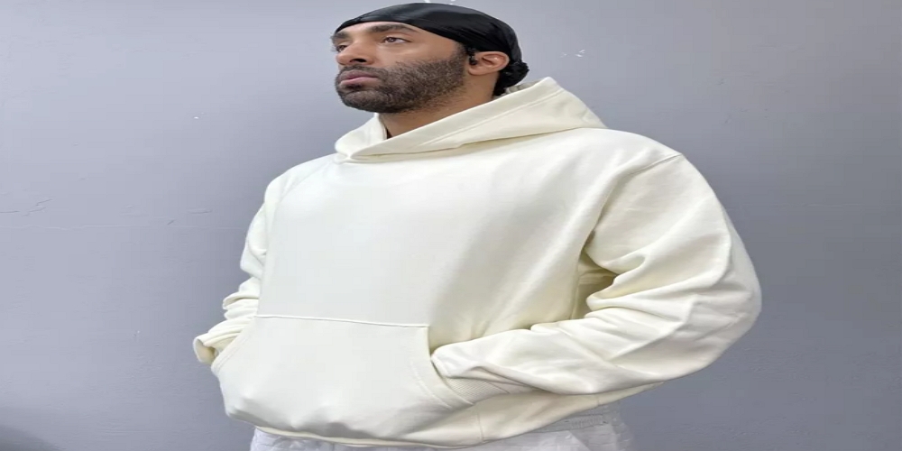 A Complete Guide to Buying a Thick Hoodie