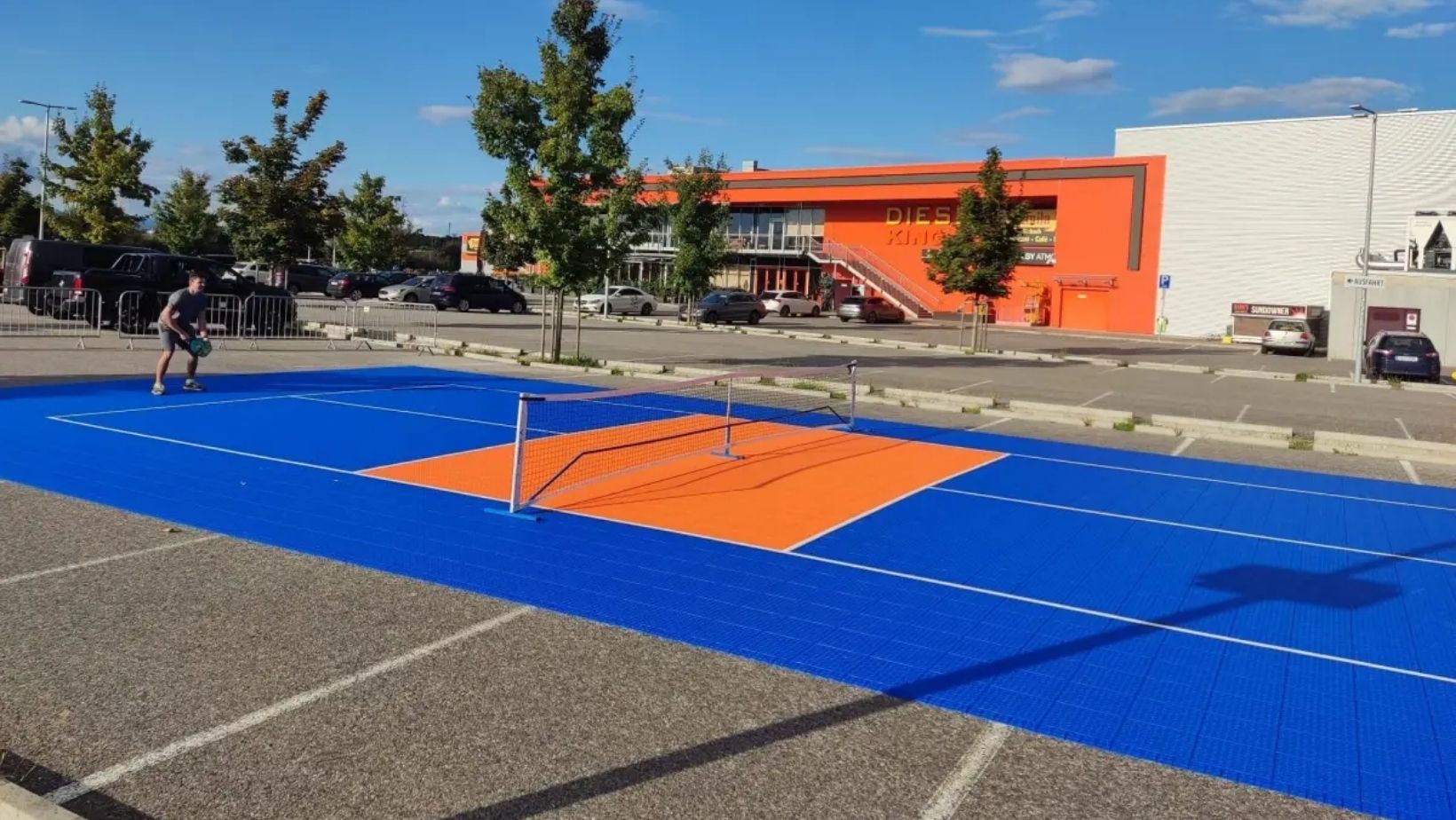 What to look for When Buying Portable Pickleball Court Tiles for DIY Project?