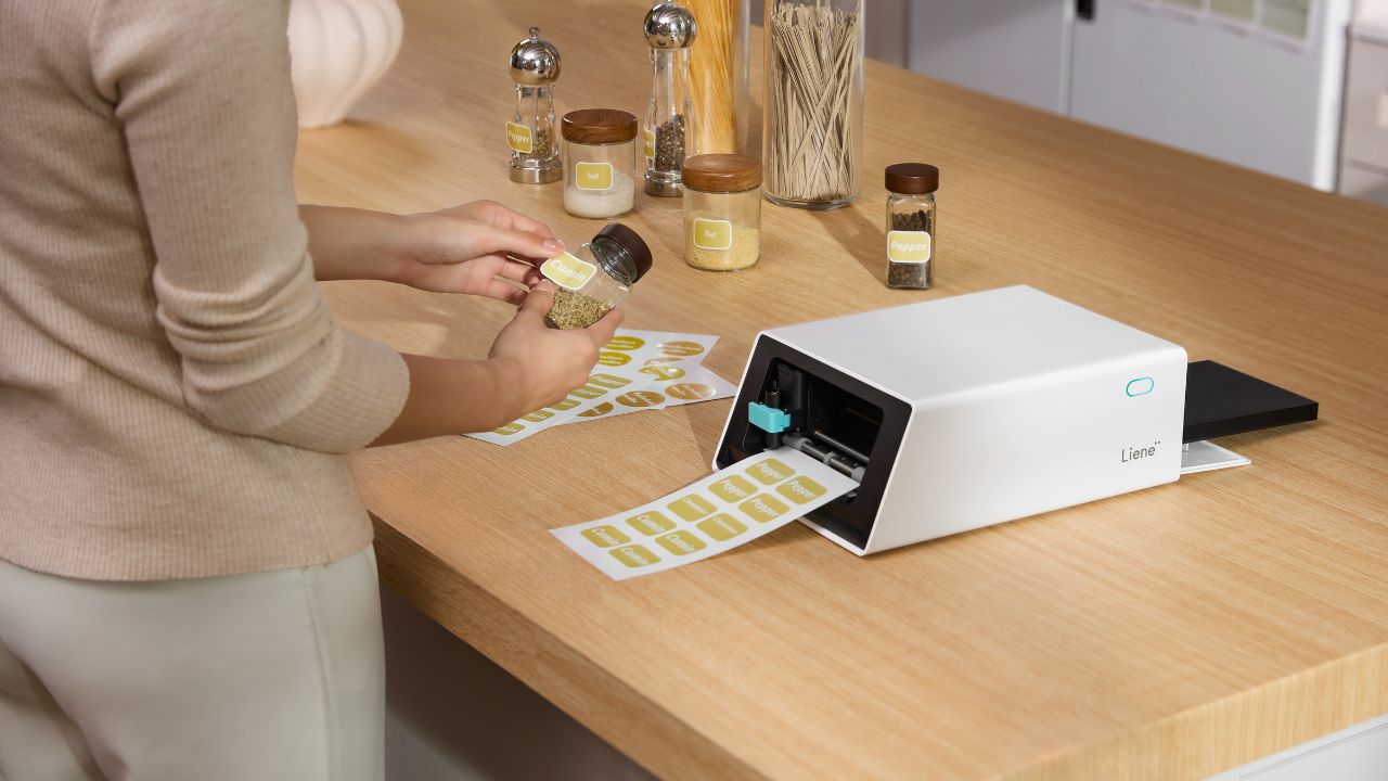 Why Small Businesses Prefer the PixCut S1 to Branding and Packaging