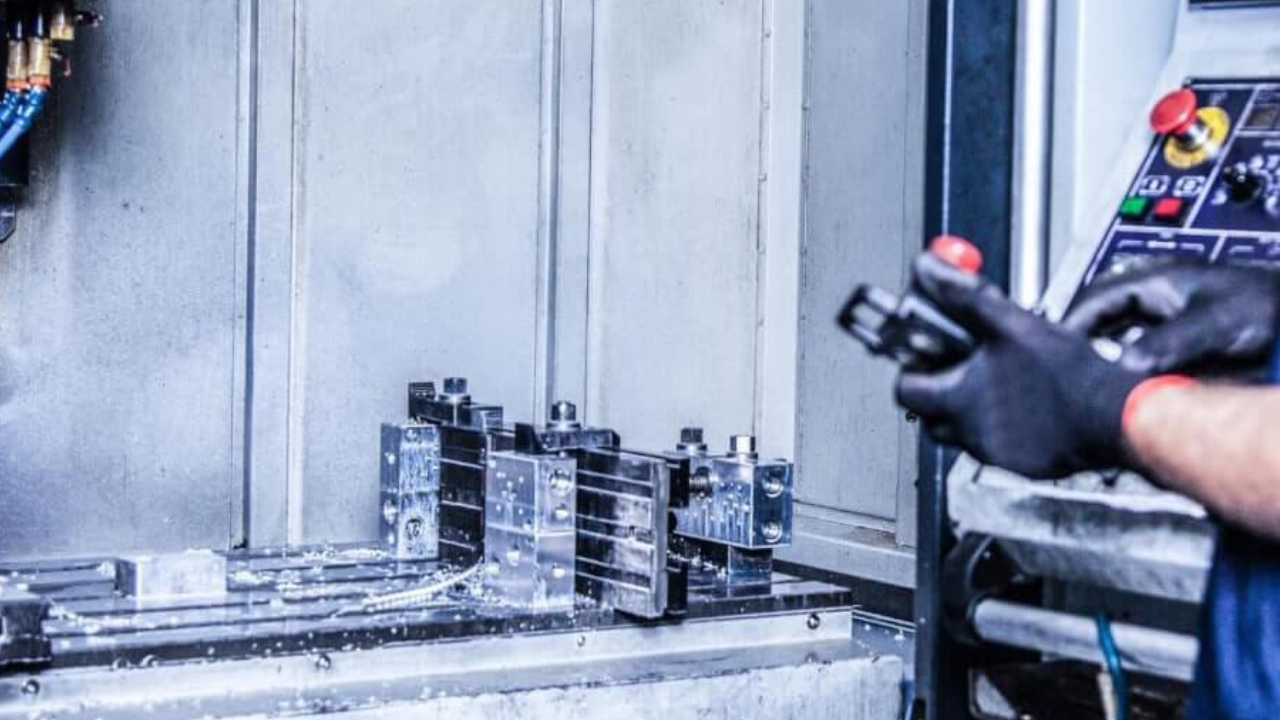 Which Types of Uses Does Shaper Machining Typically Have?