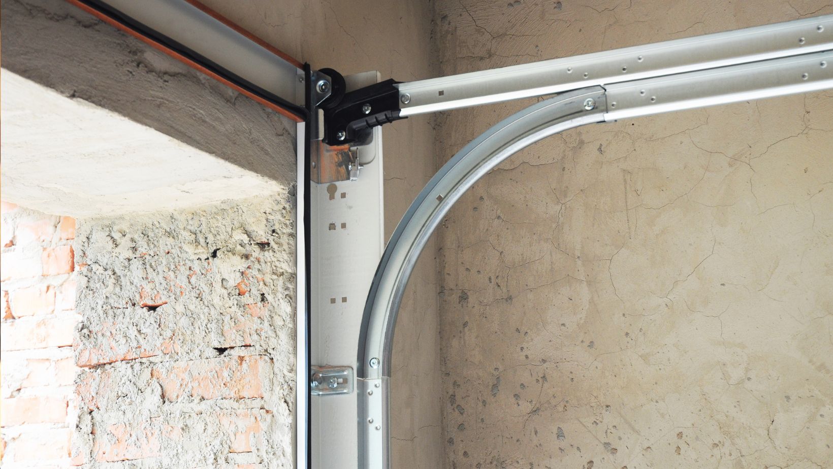 What to Consider When Buying Garage Door Track?