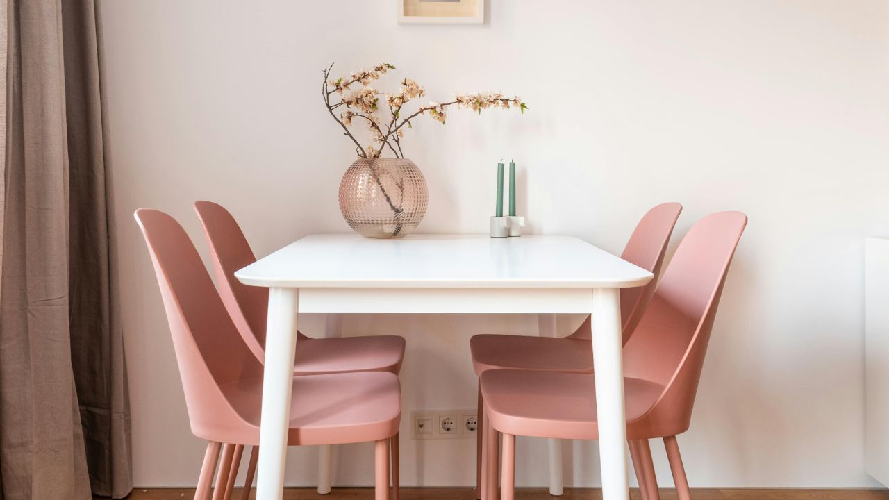 Shape Matters: The Round, Rectangular, and Oval Tables Selection