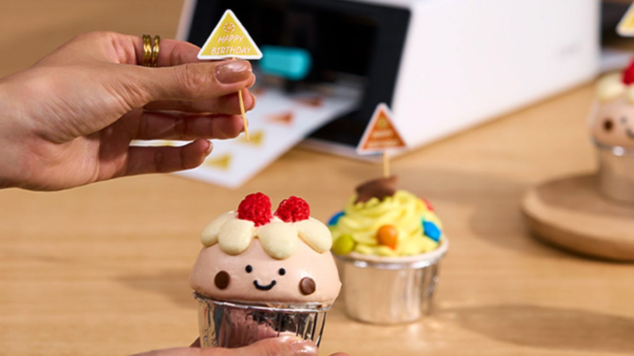 Precision Meets Simplicity: Inside the PixCut S1 Sticker Printer