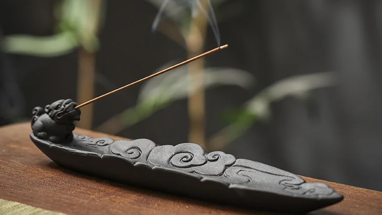 A Beginner’s Guide to Choosing the Right Incense