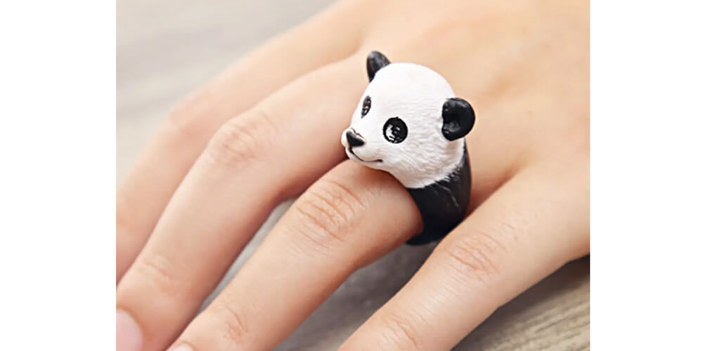 Highlighting the benefits of shopping on Giantpandastuff