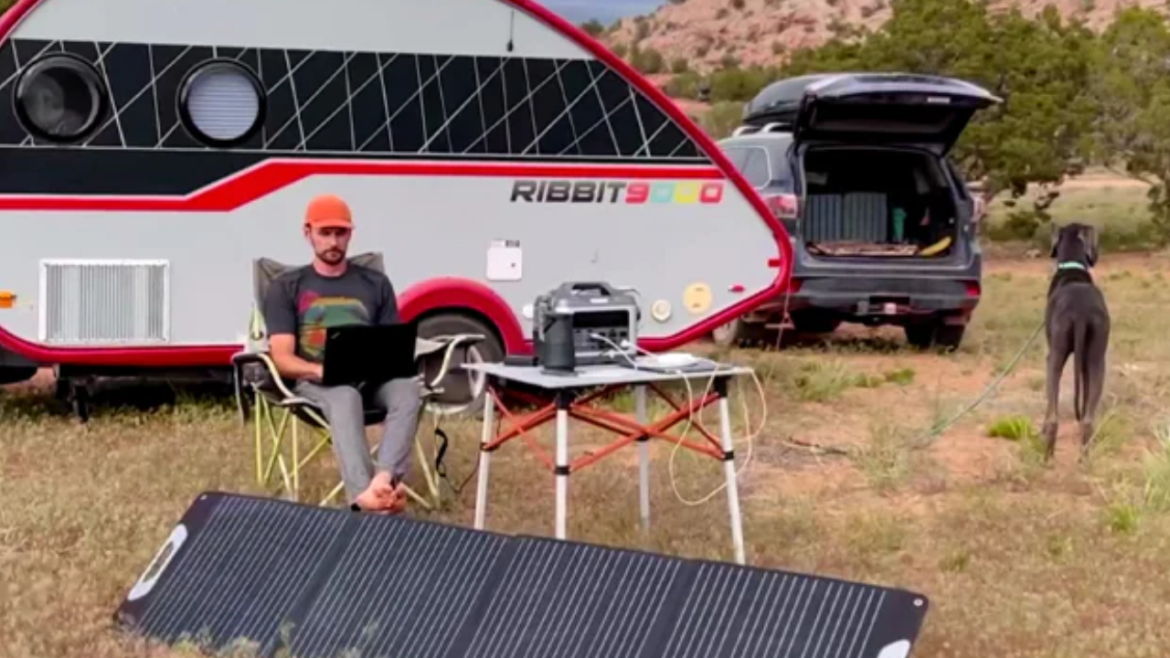 230816-16th-What-Everybody-Ought-To-Know-About-Portable-Solar-Panel